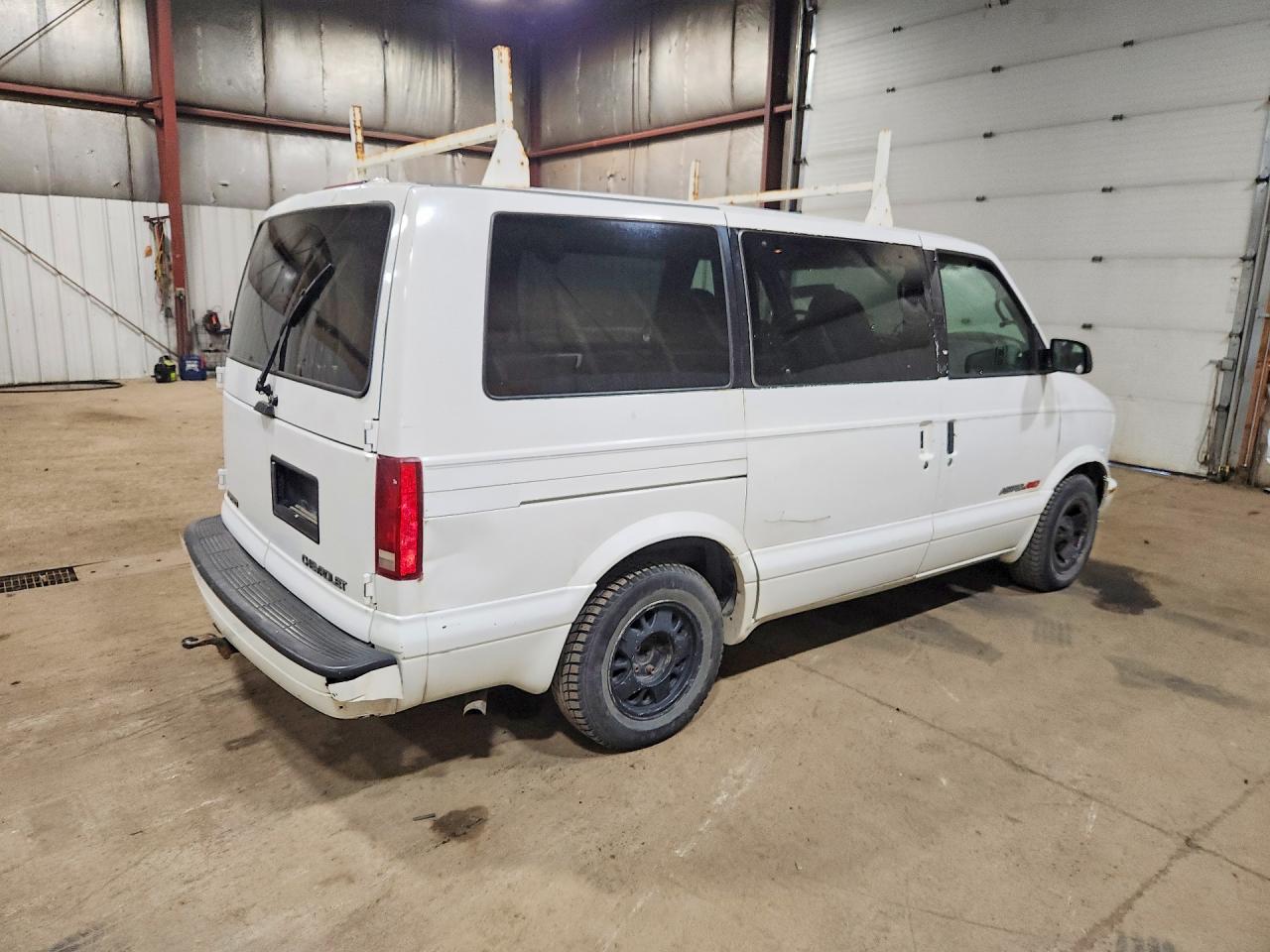 2001 Chevrolet Astro Белый vin: 1GNEL19W41B126899