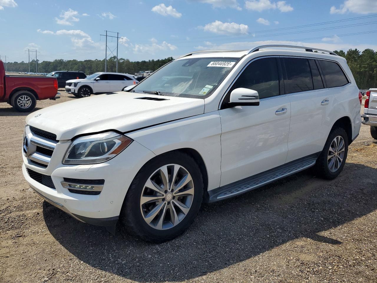 2014 Mercedes-benz Gl 450 4matic White vin: 4JGDF7CE9EA332273