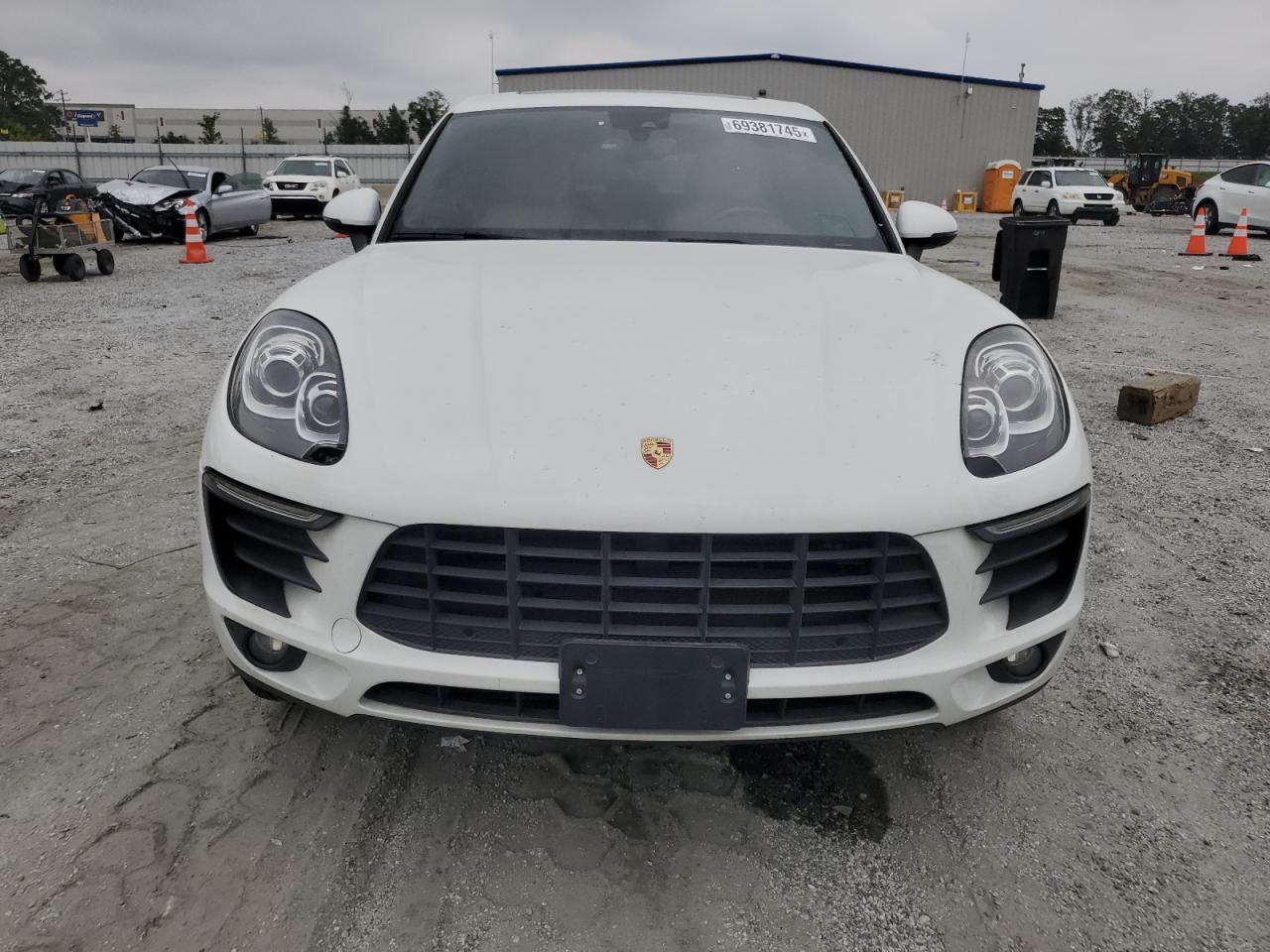 2018 Porsche Macan Белый vin: WP1AA2A55JLB03663