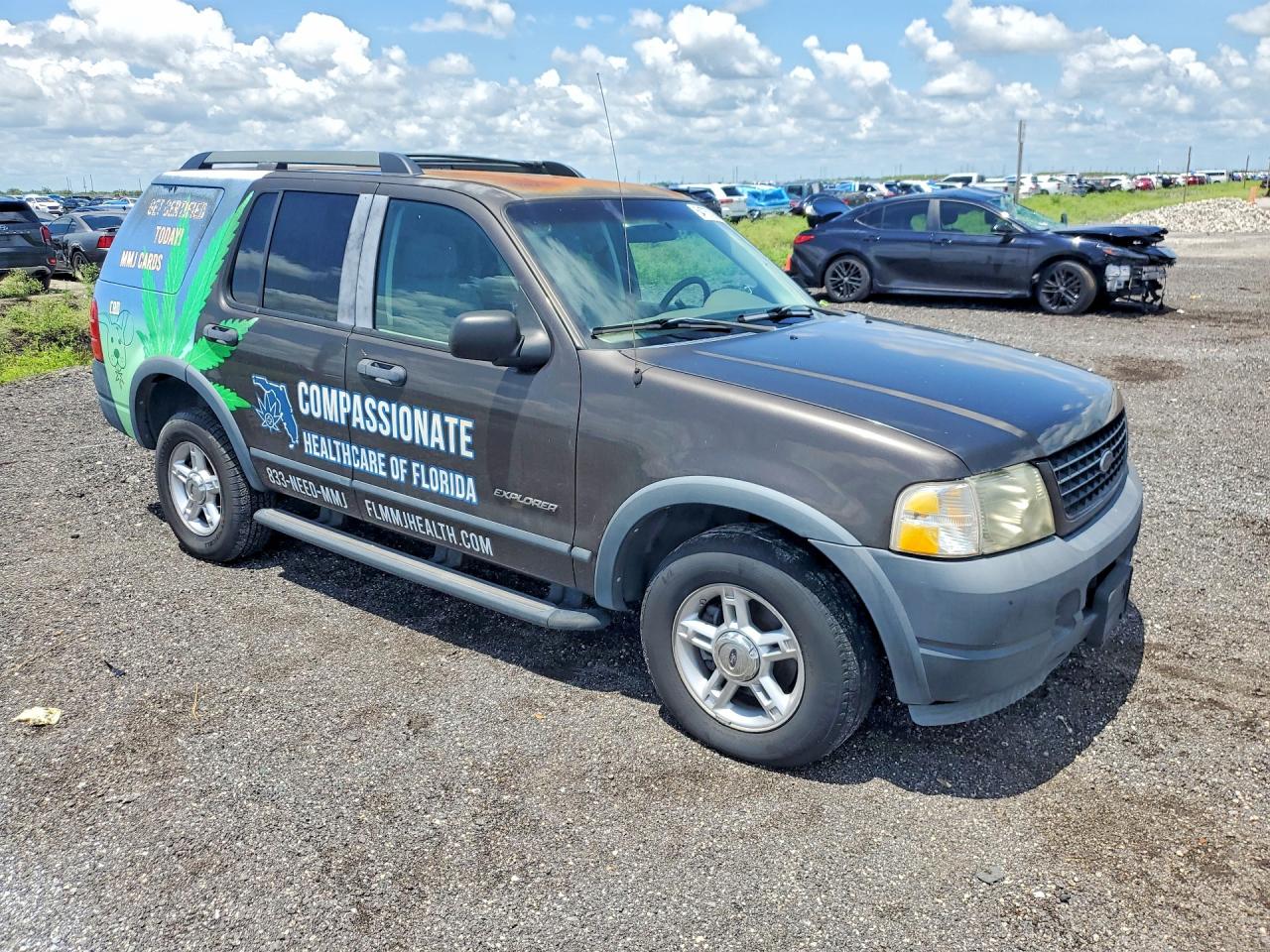 2005 Ford Explorer Xls Black vin: 1FMZU62K15UA34277