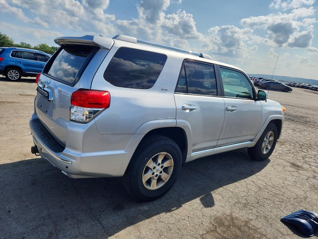 2010 Toyota 4runner Sr5 Silver vin: JTEBU5JR1A5017297