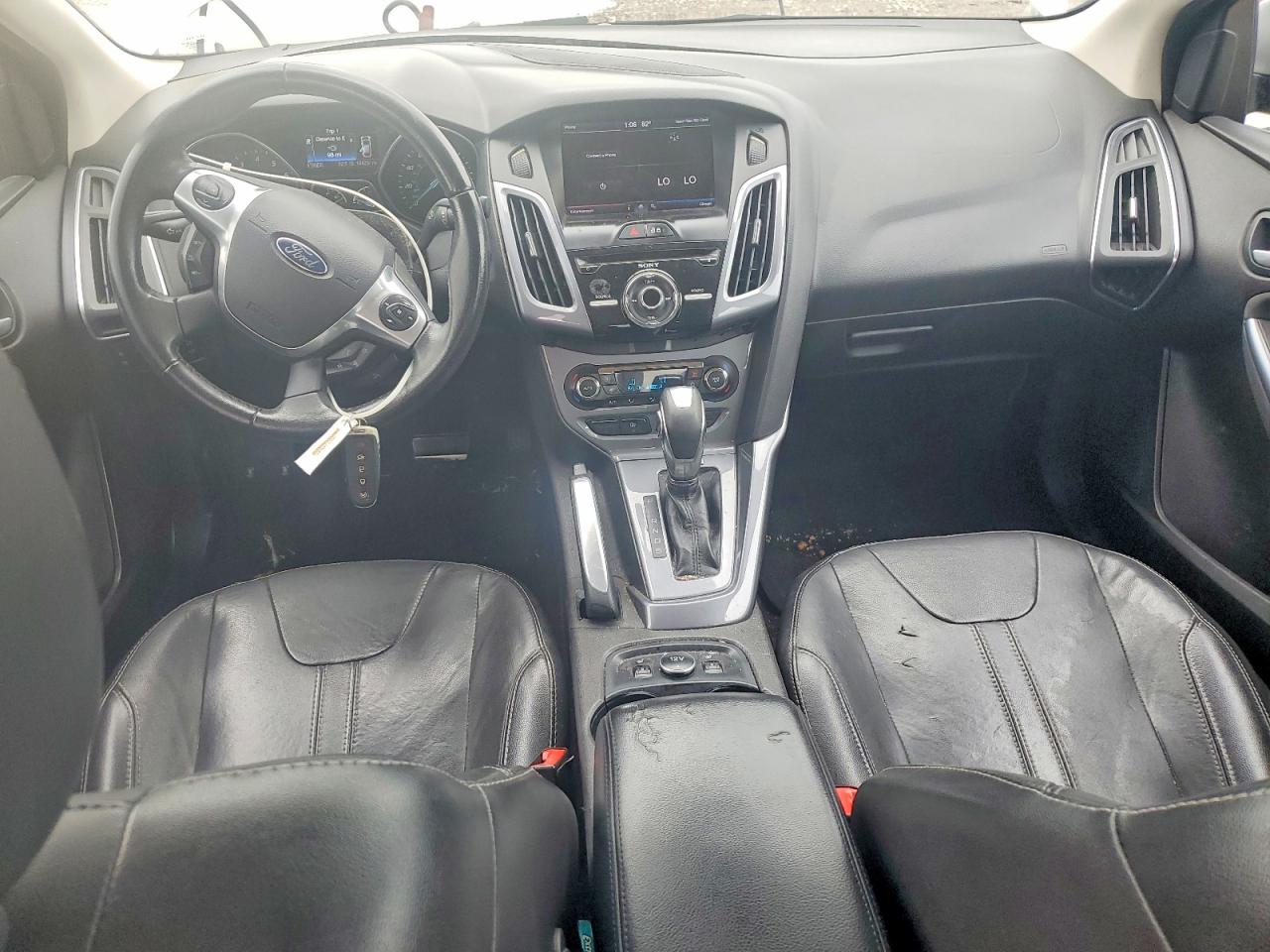 2013 Ford Focus Titanium Серебряный vin: 1FADP3J20DL345814