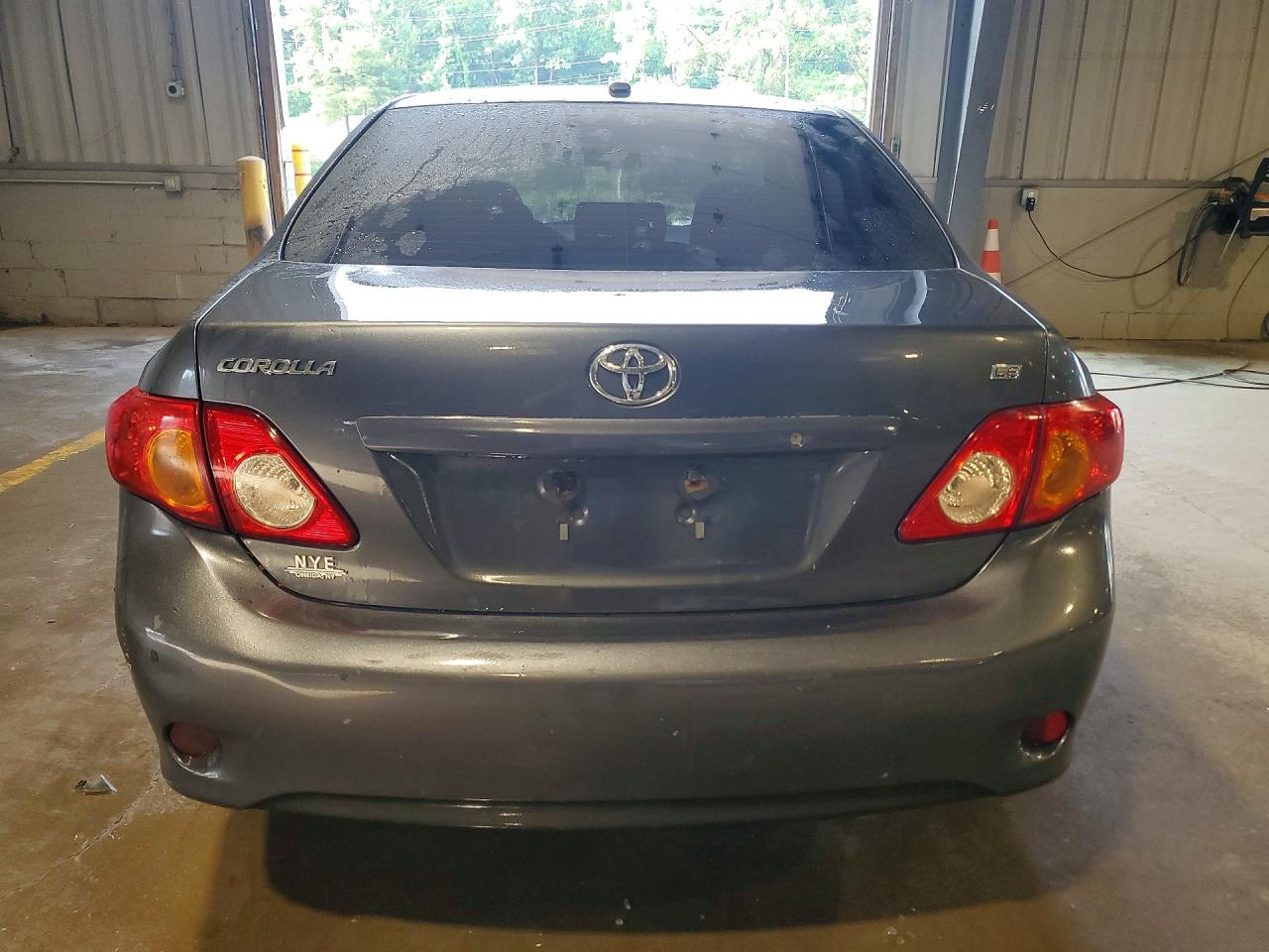 2010 Toyota Corolla Le Gray vin: 1NXBU4EE6AZ173889