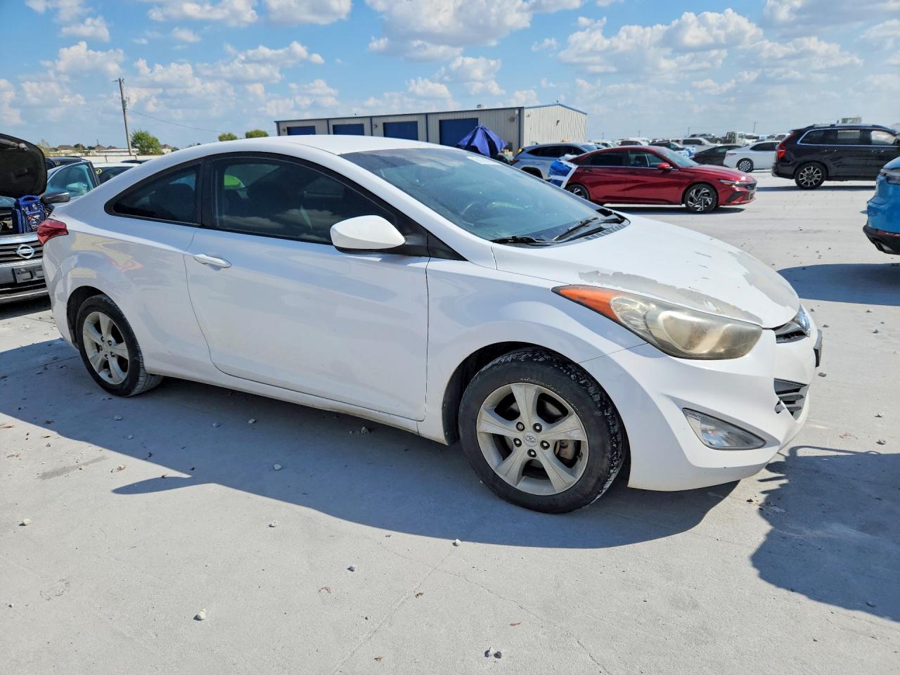 2013 Hyundai Elantra Coupe Gs White vin: KMHDH6AE4DU014386