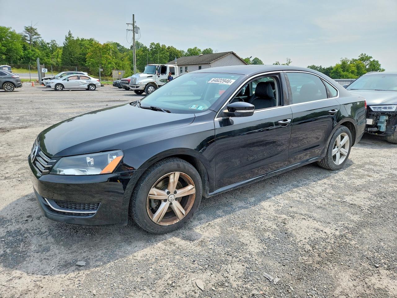 2013 Volkswagen Passat Se Black vin: 1VWBP7A31DC080464