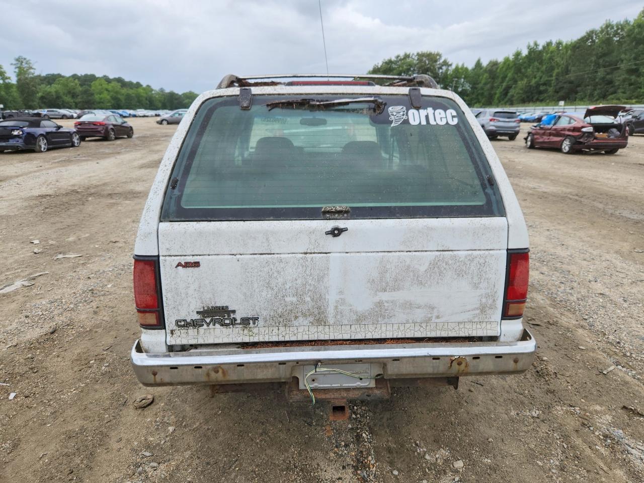 1994 Chevrolet Blazer S10 White vin: 1GNDT13W8R0151509