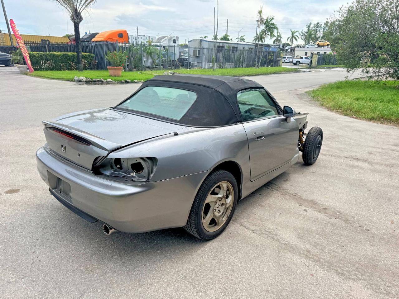 2000 Honda S2000 Gray vin: JHMAP1145YT004688