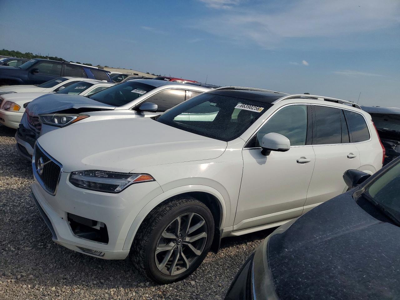 2018 Volvo Xc90 T6 White vin: YV4A22PK0J1328206