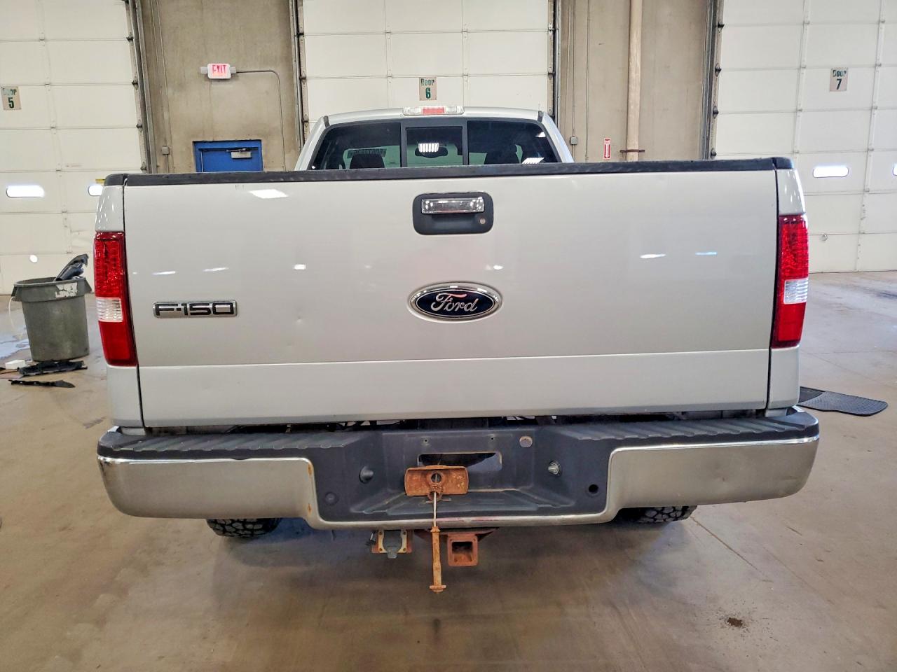 2005 Ford F150 Silver vin: 1FTRF14525NA88903