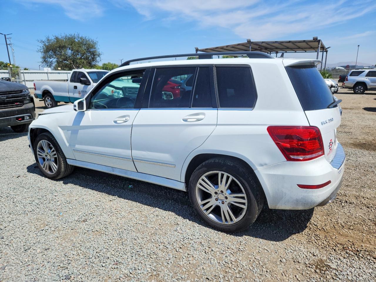 2013 Mercedes-benz Glk 350 White vin: WDCGG5HB8DF979325