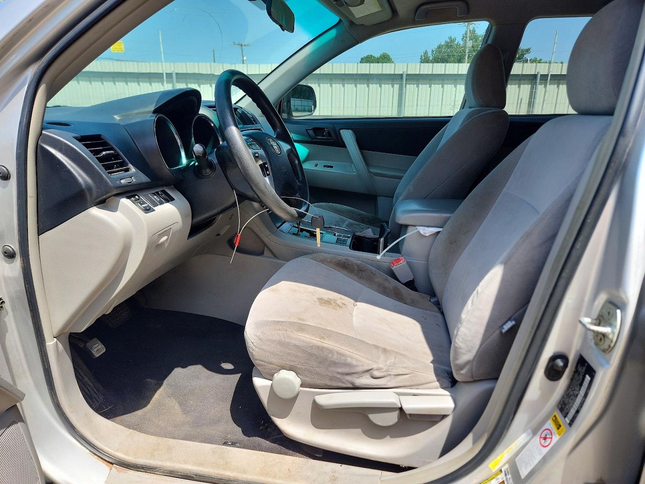 2013 Toyota Highlander Base Silver vin: 5TDZA3EH2DS044816