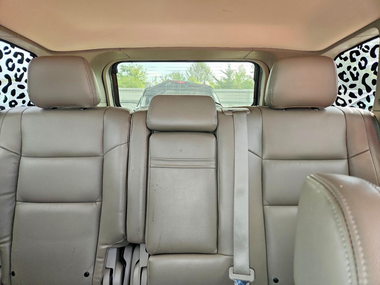 2011 Jeep Grand Cherokee Laredo White vin: 1J4RS4GG8BC515738