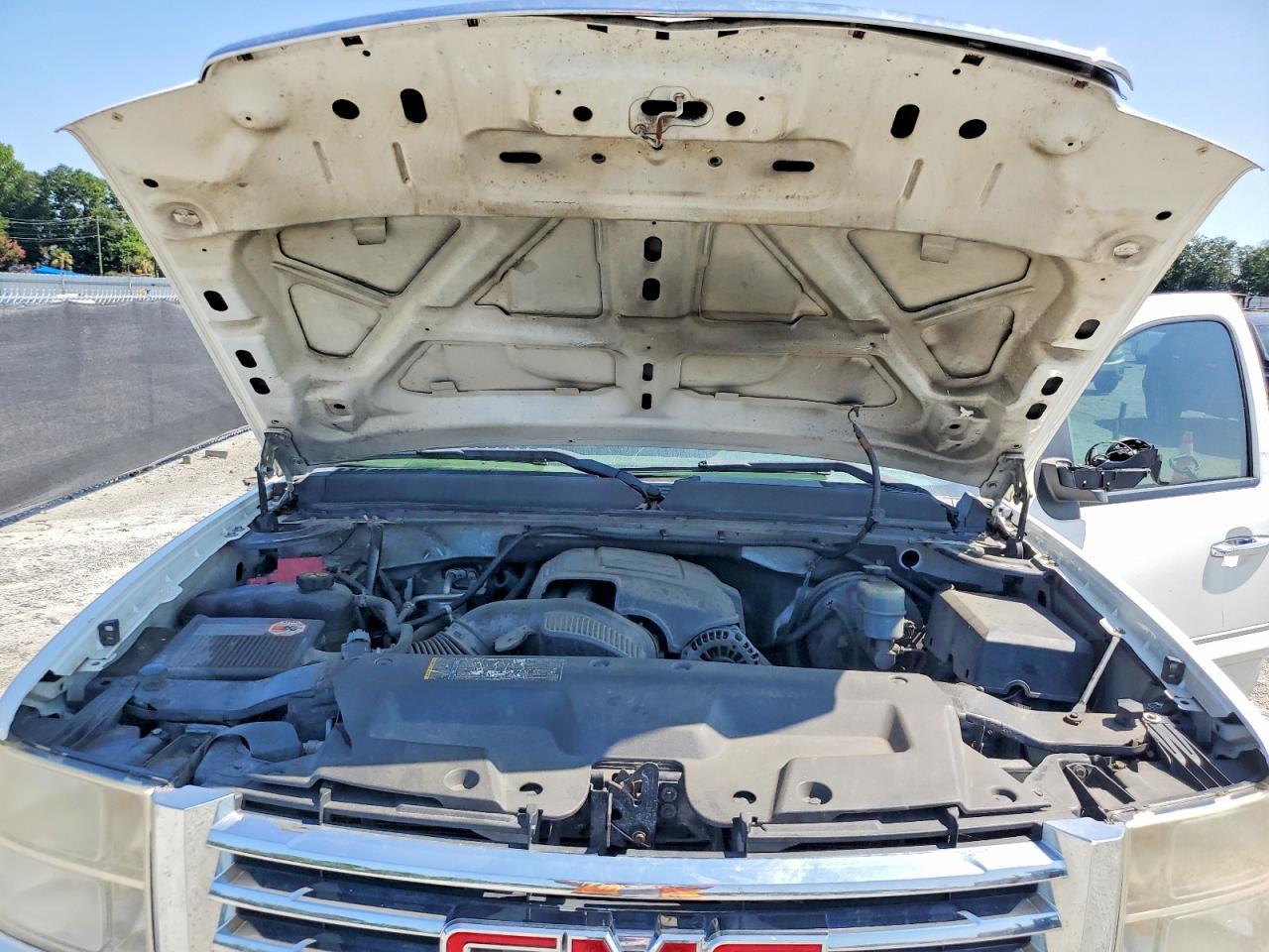 2011 Gmc Sierra K1500 Sle White vin: 3GTP2VE34BG103431
