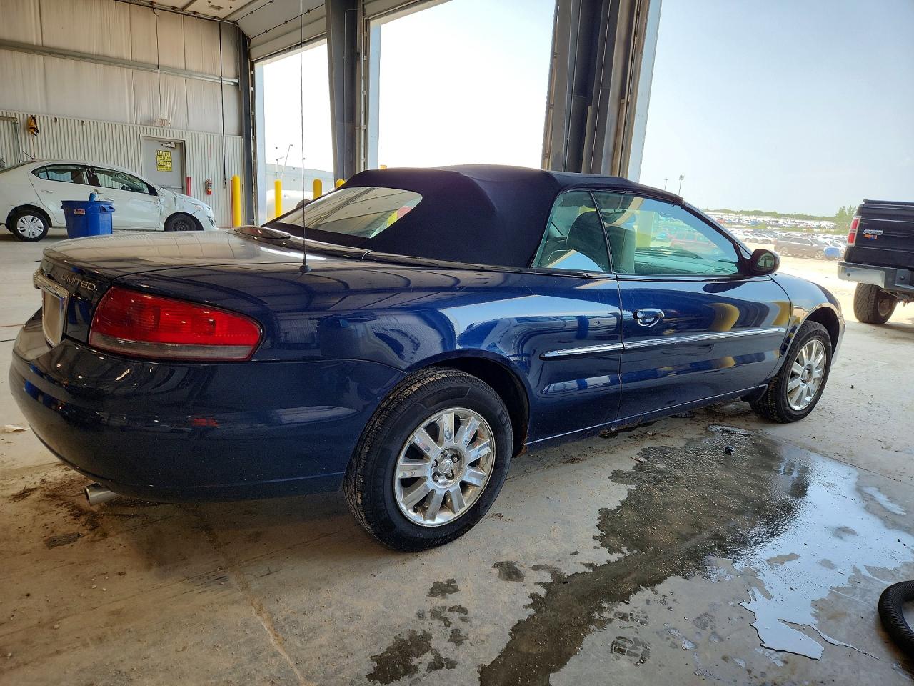 2005 Chrysler Sebring Limited Blue vin: 1C3EL65R15N665818