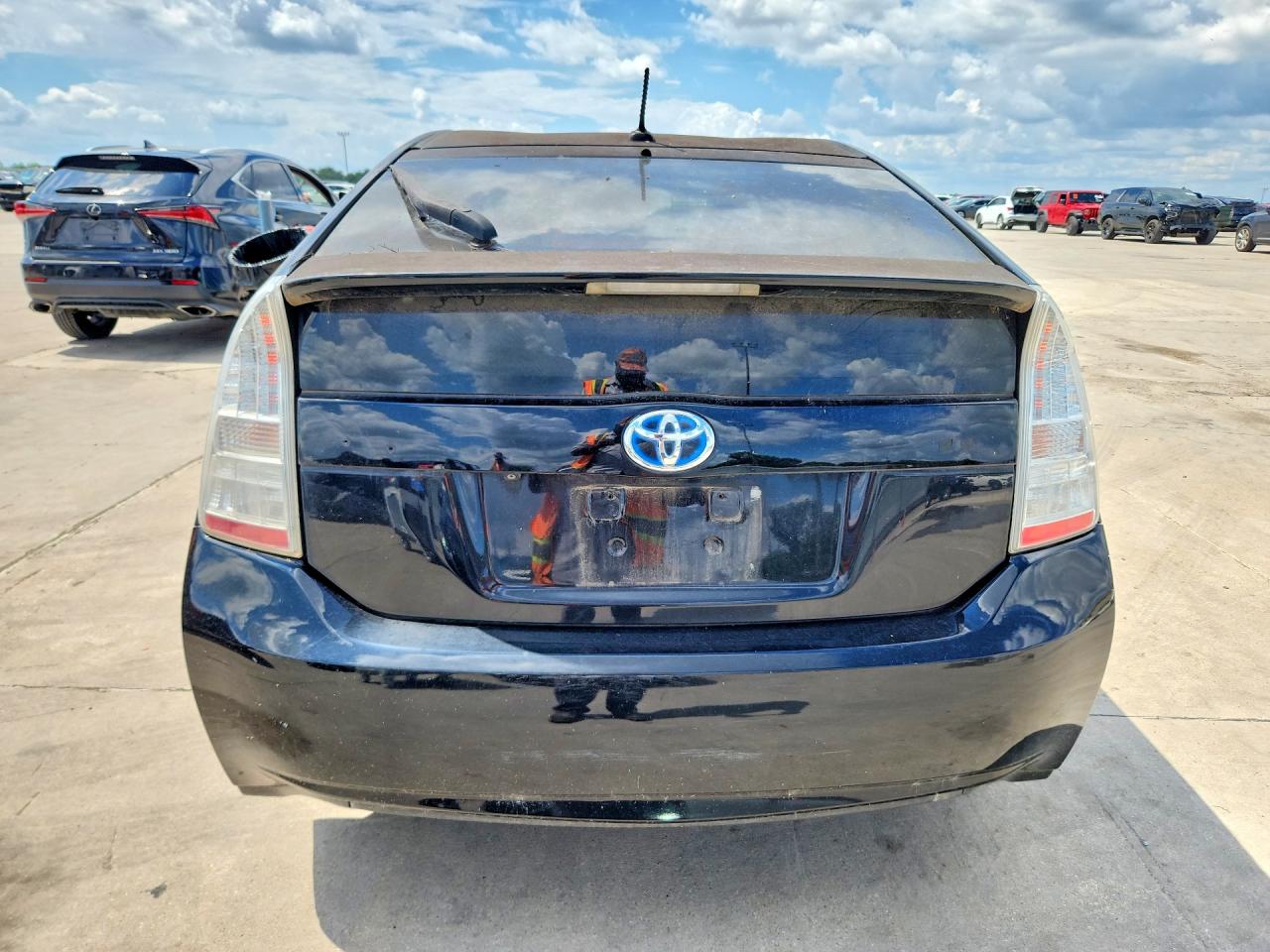 2011 Toyota Prius Three Black vin: JTDKN3DU0B1418614