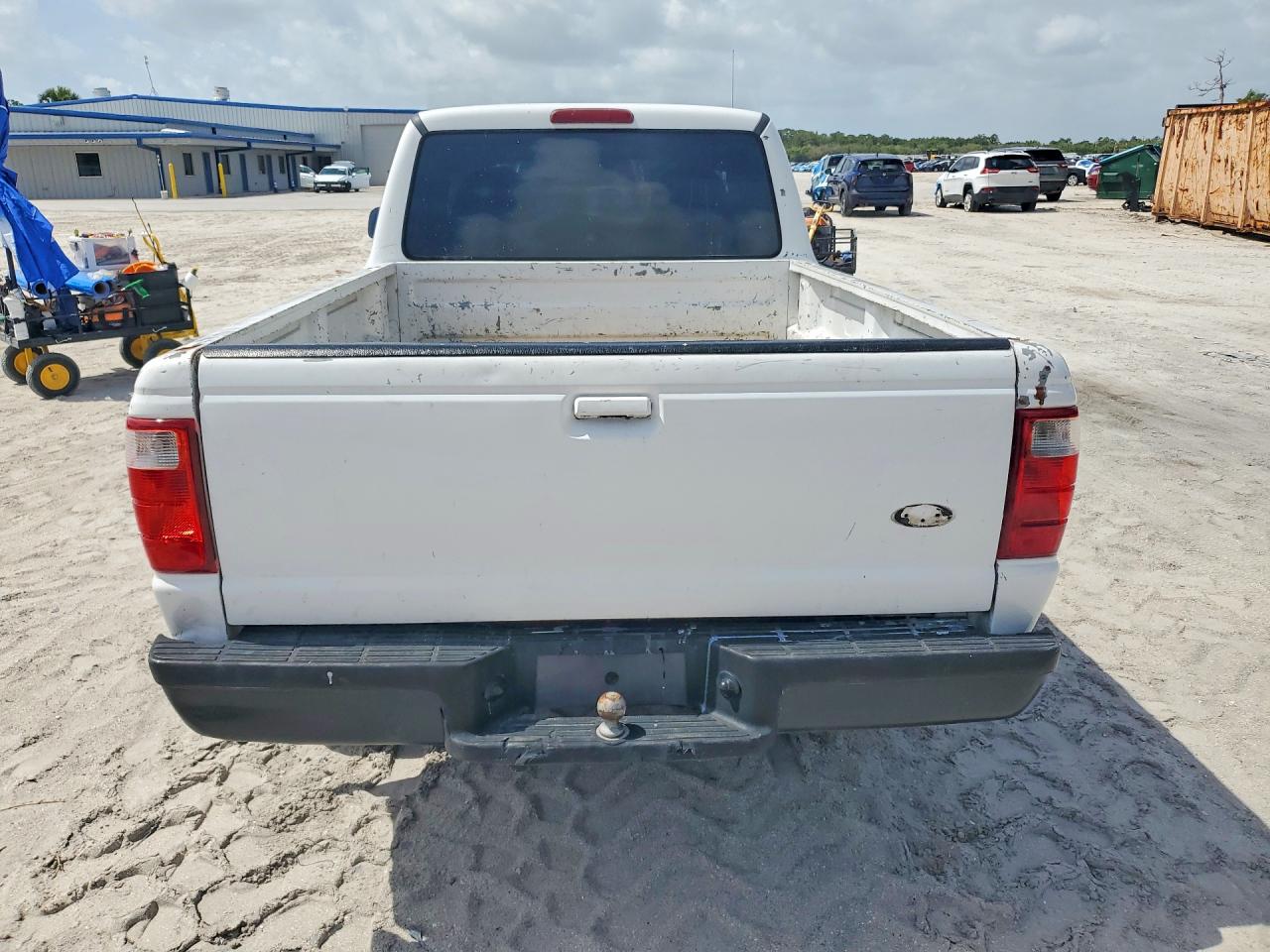 2003 Ford Ranger White vin: 1FTYR10D43PA13217