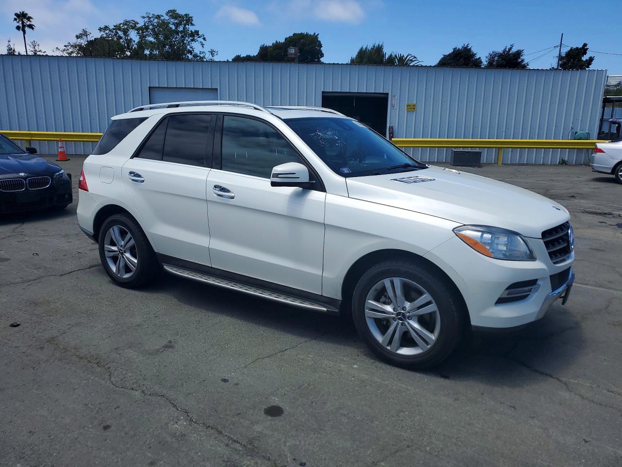 2013 Mercedes-benz Ml 350 4matic White vin: 4JGDA5HB4DA194917