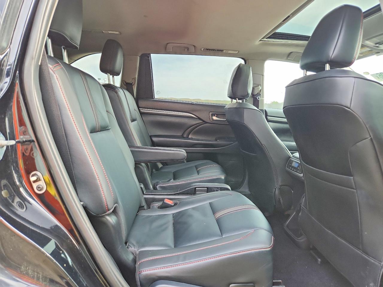 2019 Toyota Highlander Se Black vin: 5TDJZRFH9KS622317