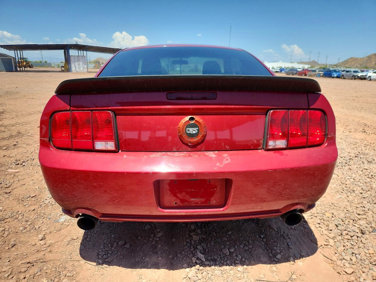 2005 Ford Mustang Gt Red vin: 1ZVFT82H255156700