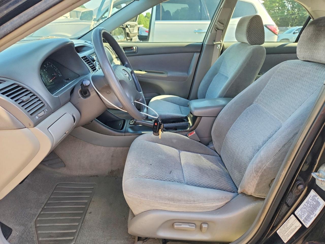 2002 Toyota Camry Le Black vin: 4T1BE32K42U085524