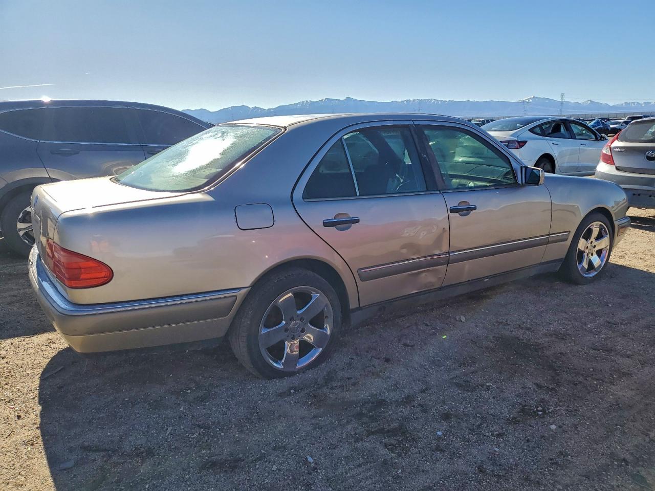 1996 Mercedes-benz E 320 Желто-коричневый vin: WDBJF55FXTJ010822