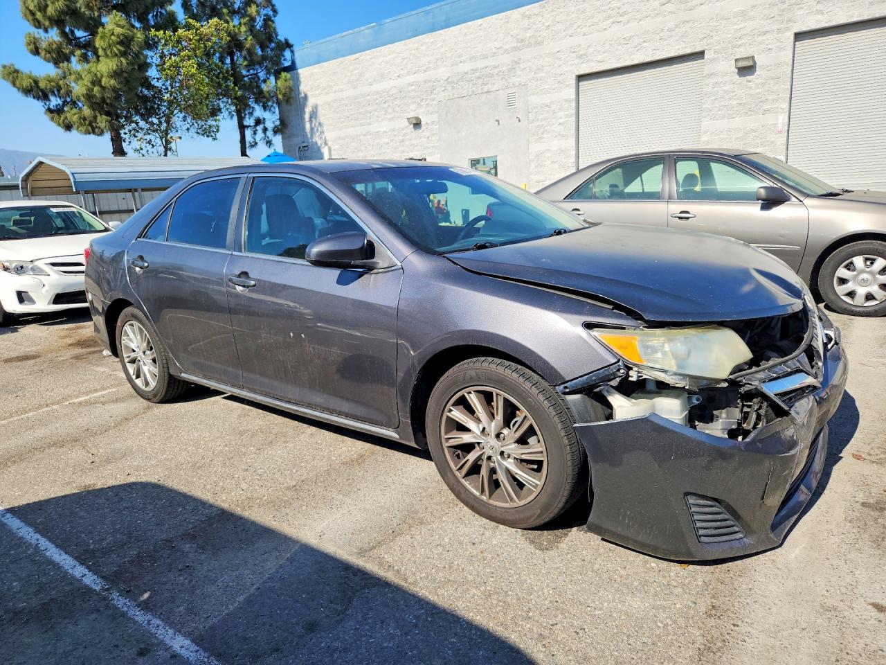 2013 Toyota Camry Le Серый vin: 4T4BF1FK0DR303379