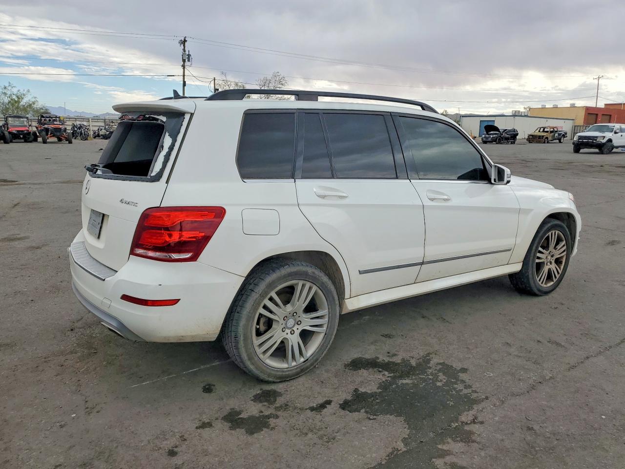 2015 Mercedes-benz Glk 350 4matic White vin: WDCGG8JB6FG393795