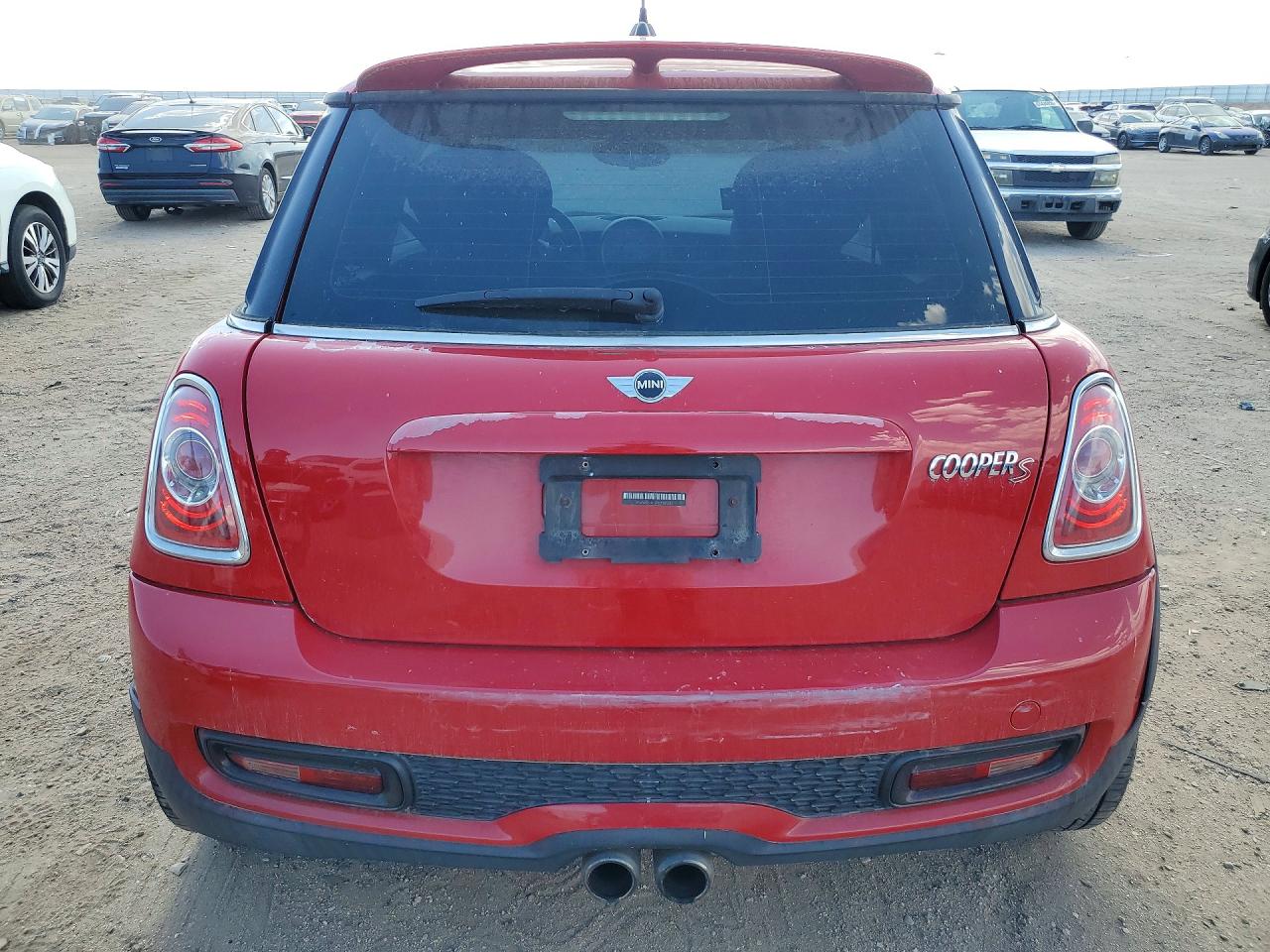 2012 Mini Cooper S Red vin: WMWSV3C57CT385513