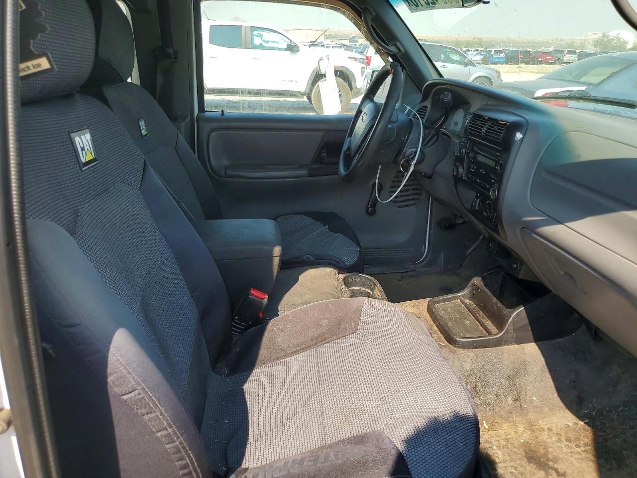 2010 Ford Ranger Super Cab White vin: 1FTLR4FE6APA11297