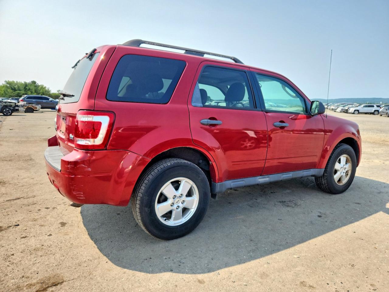 2011 Ford Escape Xlt Red vin: 1FMCU9DG9BKA73304