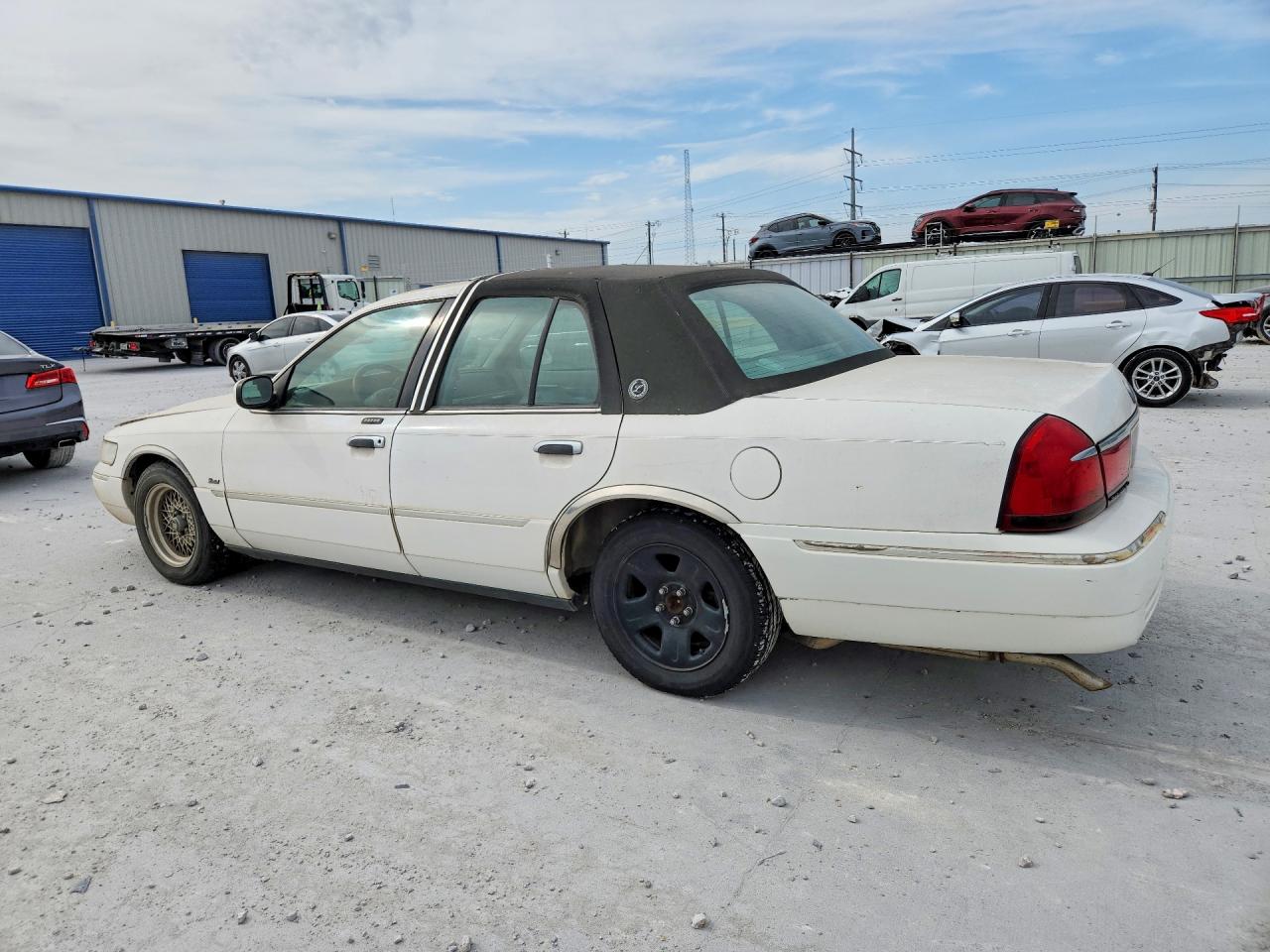 2001 Mercury Grand Marquis Ls White vin: 2MEFM75W41X620999