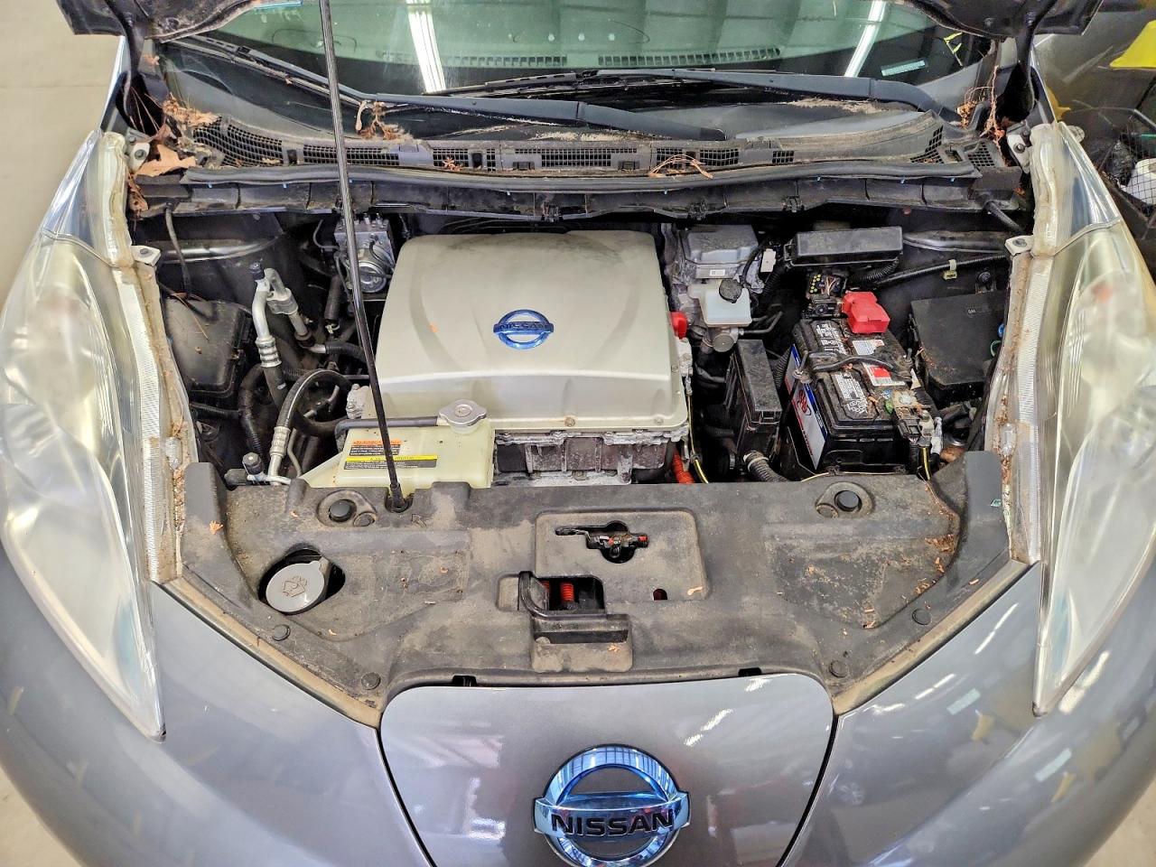 2015 Nissan Leaf S Silver vin: 1N4AZ0CP7FC319329