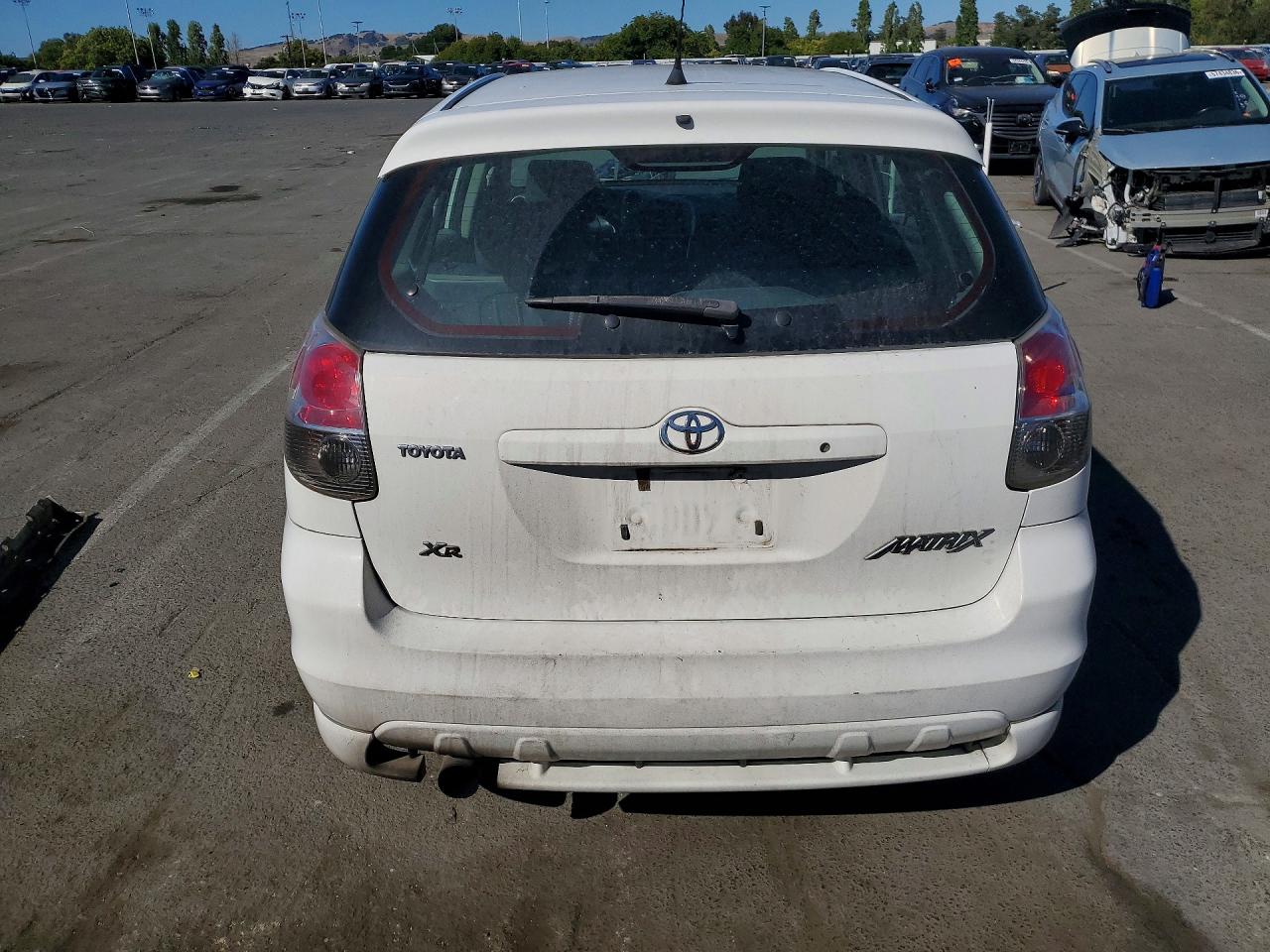 2007 Toyota Corolla Matrix Xr White vin: 2T1KR32E67C684268