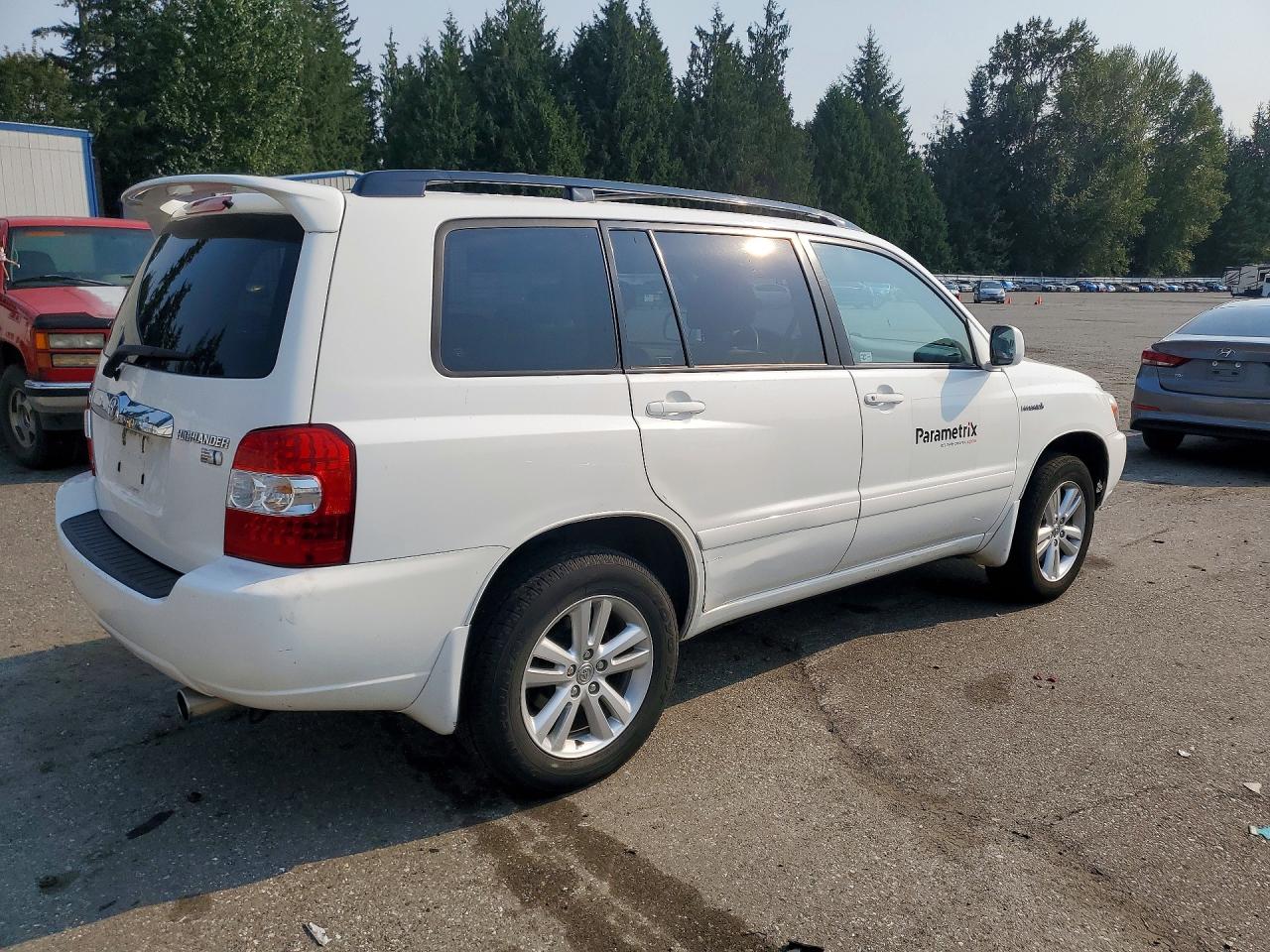 2007 Toyota Highlander Hybrid White vin: JTEHW21A370040440