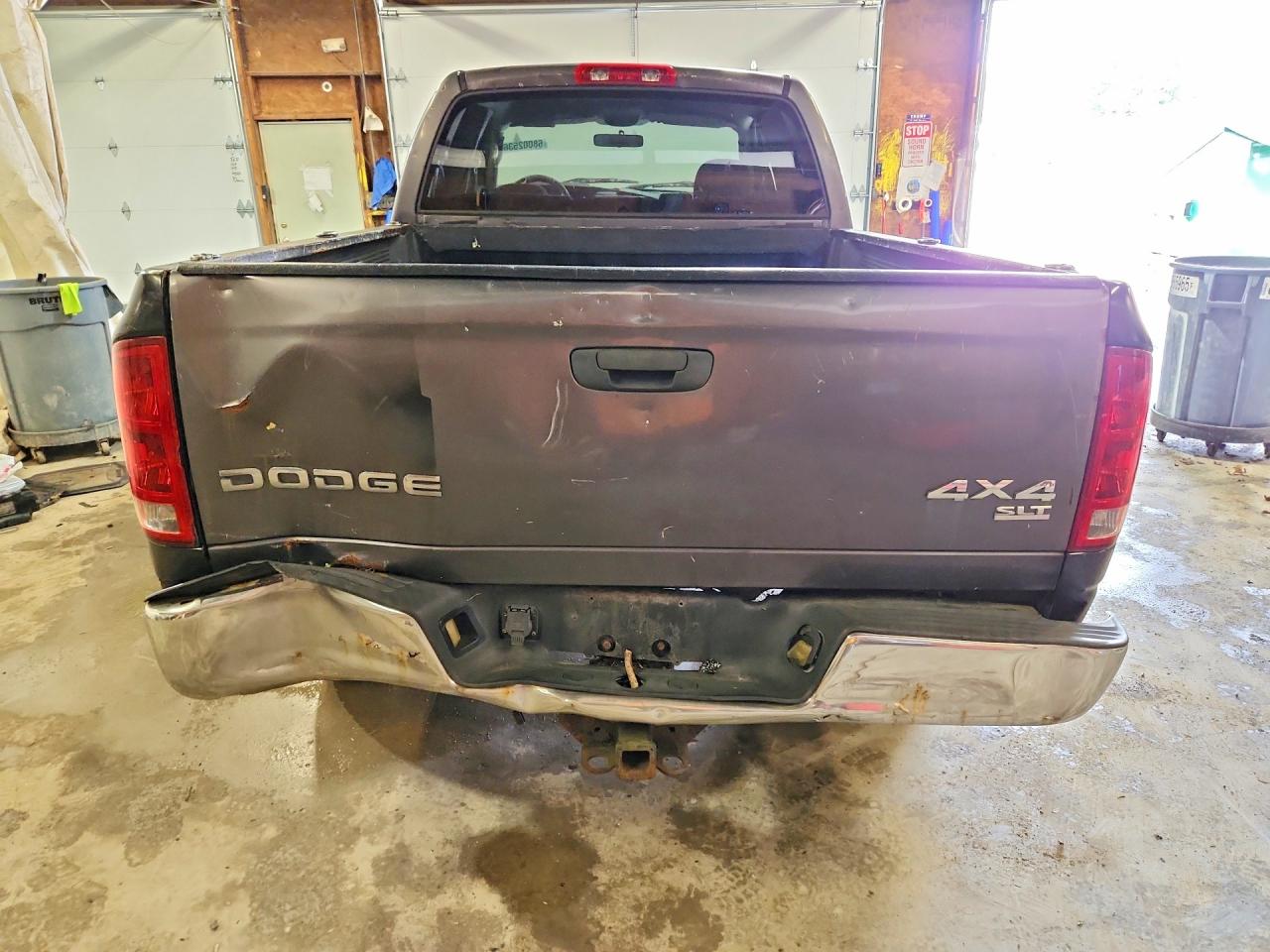 2003 Dodge Ram 1500 St Серый vin: 1D7HU18N53J585353