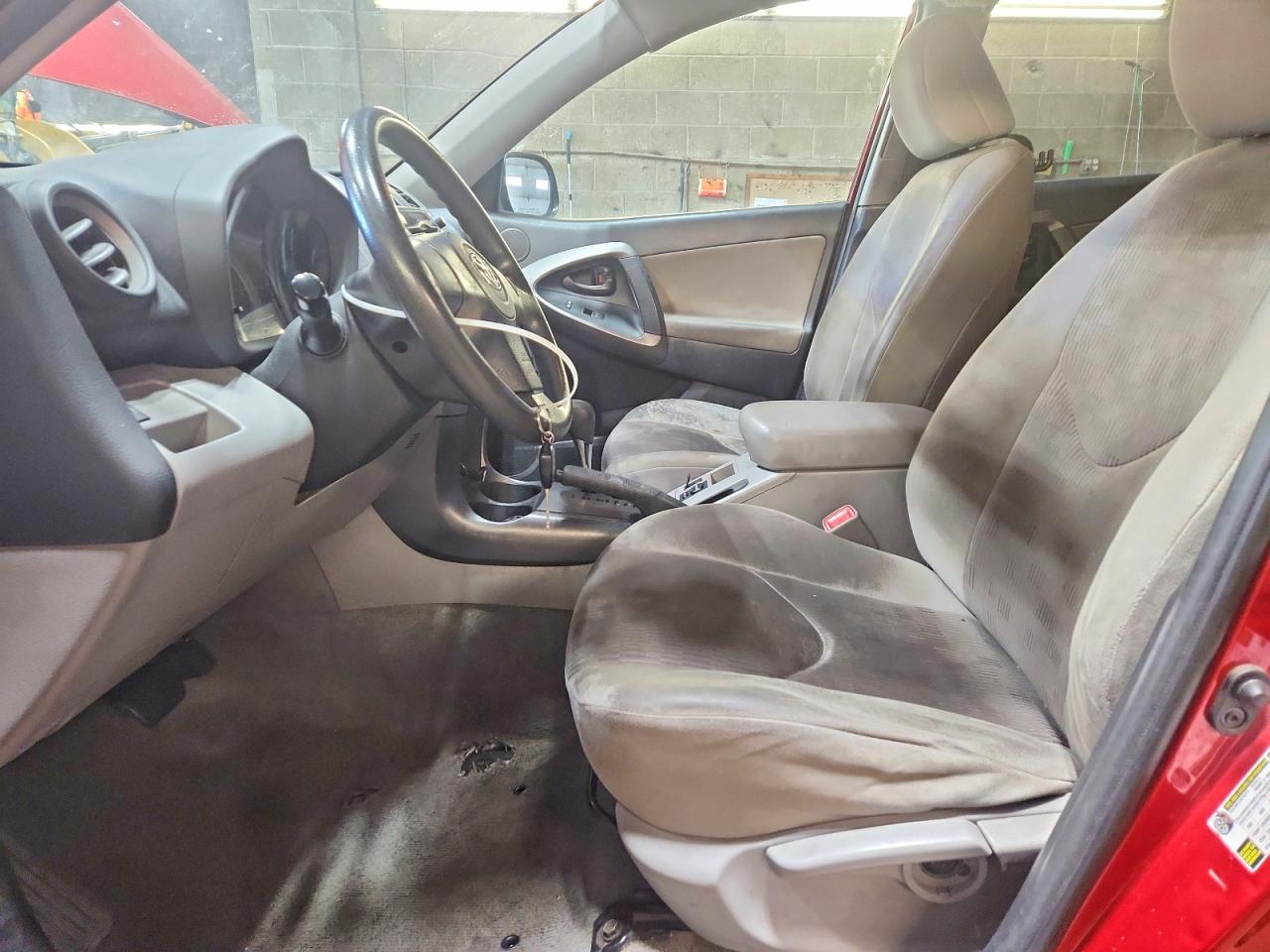 2011 Toyota Rav4 Base Красный vin: 2T3ZF4DV7BW065171