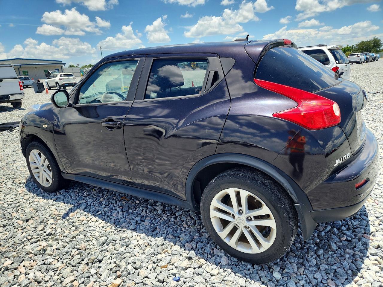 2014 Nissan Juke Sv Purple vin: JN8AF5MRXET352263