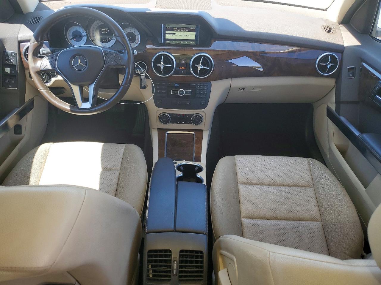 2014 Mercedes-benz Glk 350 White vin: WDCGG5HB1EG192387
