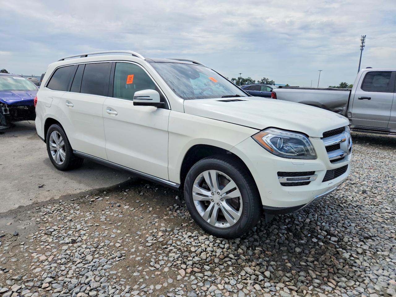 2013 Mercedes-benz Gl 450 4matic White vin: 4JGDF7CE8DA169758