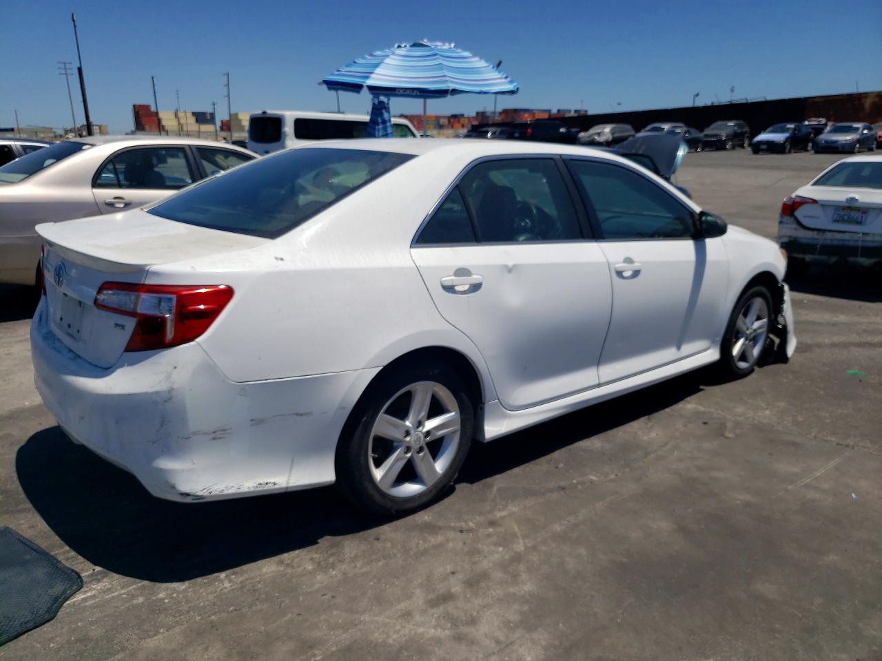 2012 Toyota Camry Se White vin: 4T1BF1FK7CU202381