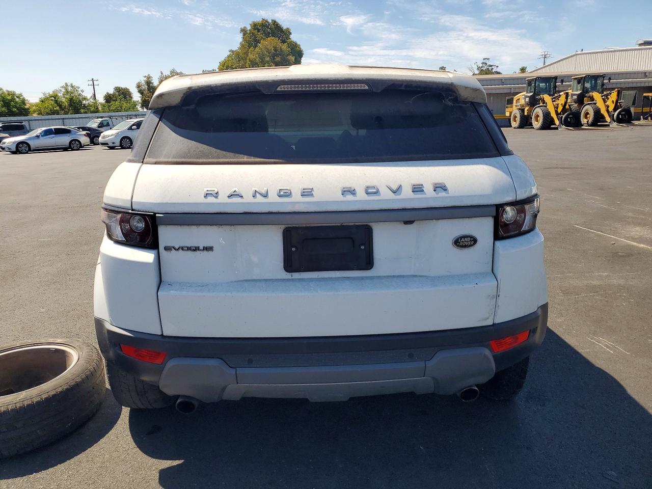 2015 Land Rover Range Rover Evoque Pure Plus Белый vin: SALVP2BG9FH076133