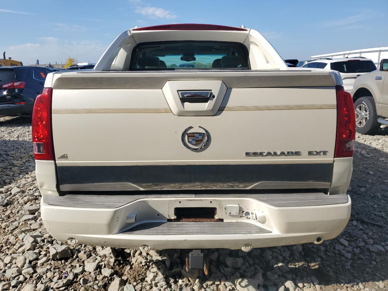 2002 Cadillac Escalade Ext Beige vin: 3GYEK63N42G353523