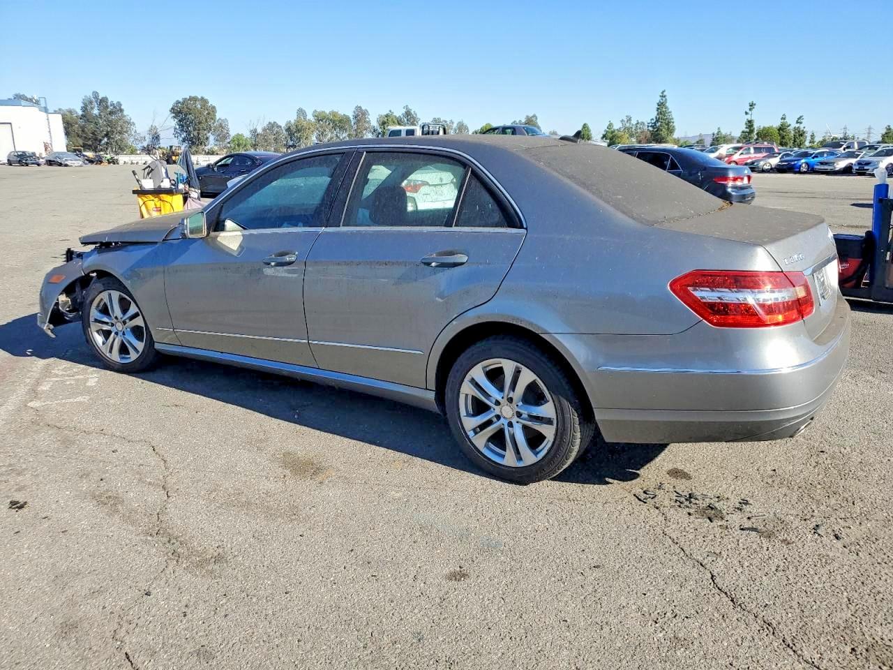 2010 Mercedes-benz E 350 Серый vin: WDDHF5GBXAA205008