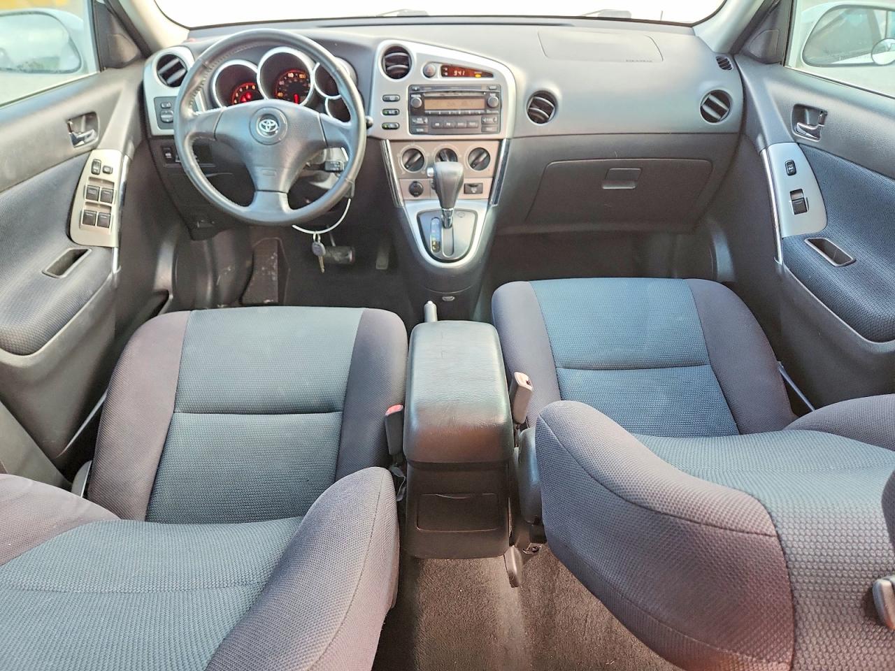 2006 Toyota Matrix Xr Белый vin: 2T1KR32E96C602130