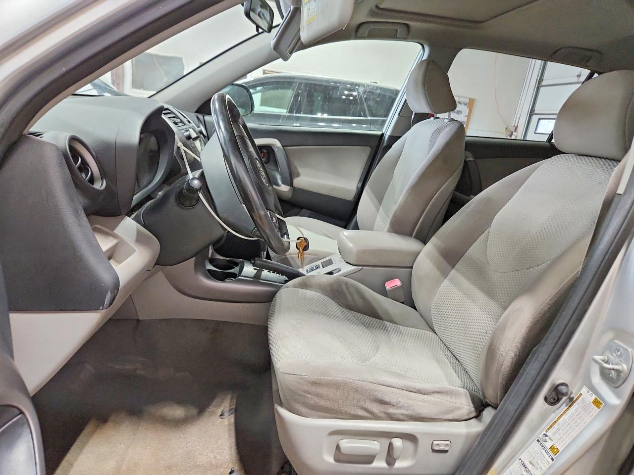 2007 Toyota Rav4 Limited Silver vin: JTMBD31V575114727