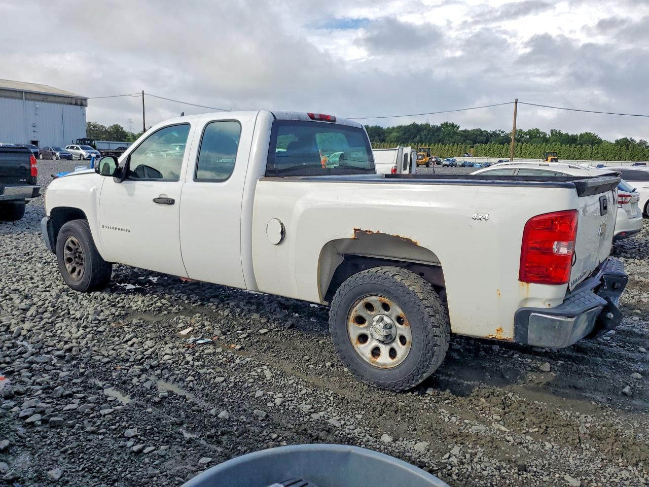 2007 Chevrolet Silverado C1500 Classic Белый vin: 1GCEC19XX7Z639284