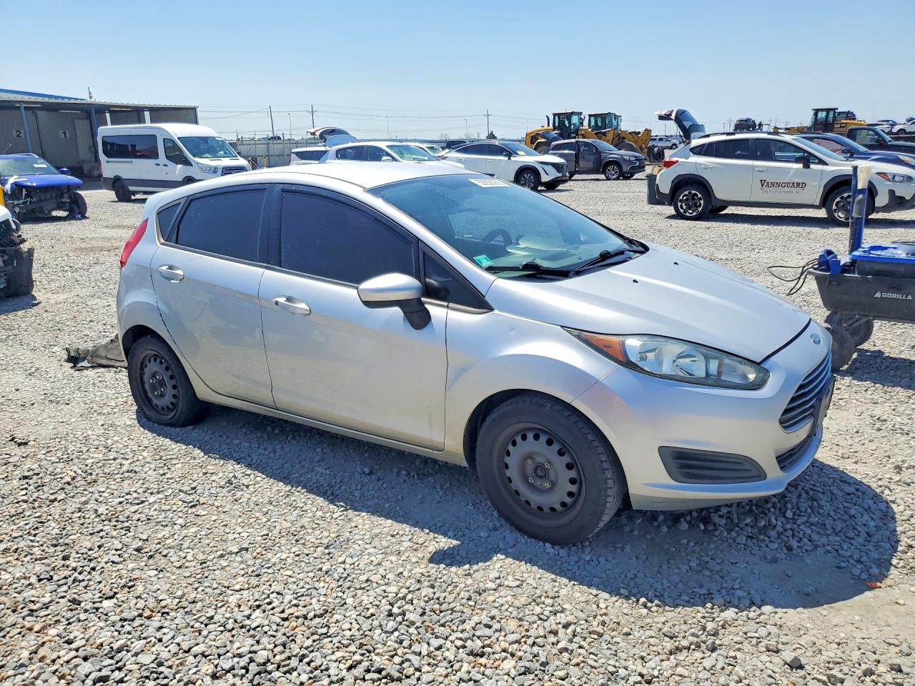 2014 Ford Fiesta S Silver vin: 3FADP4TJ3EM221319