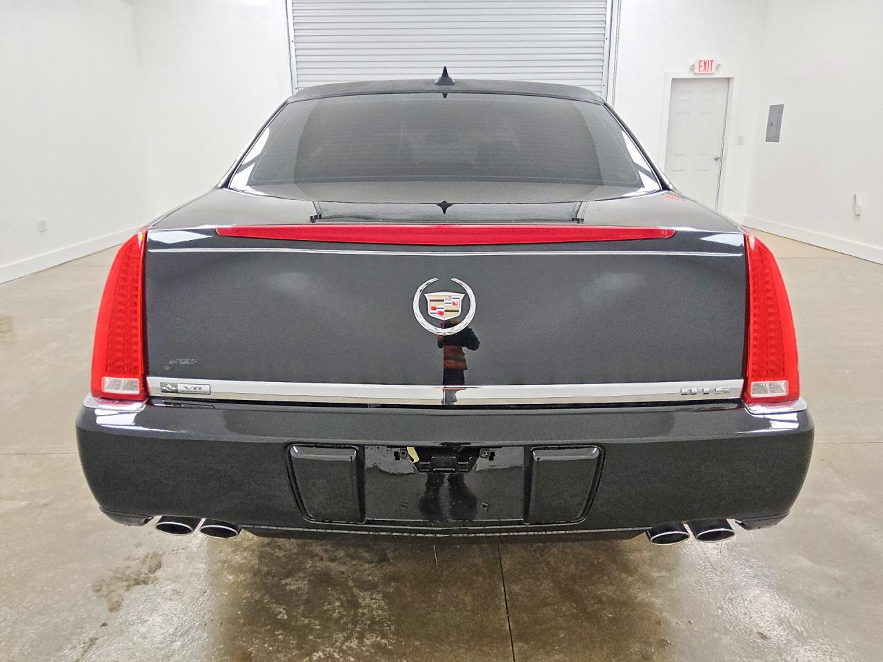 2011 Cadillac Professional Chassis Black vin: 1GE8K9C63BU550314