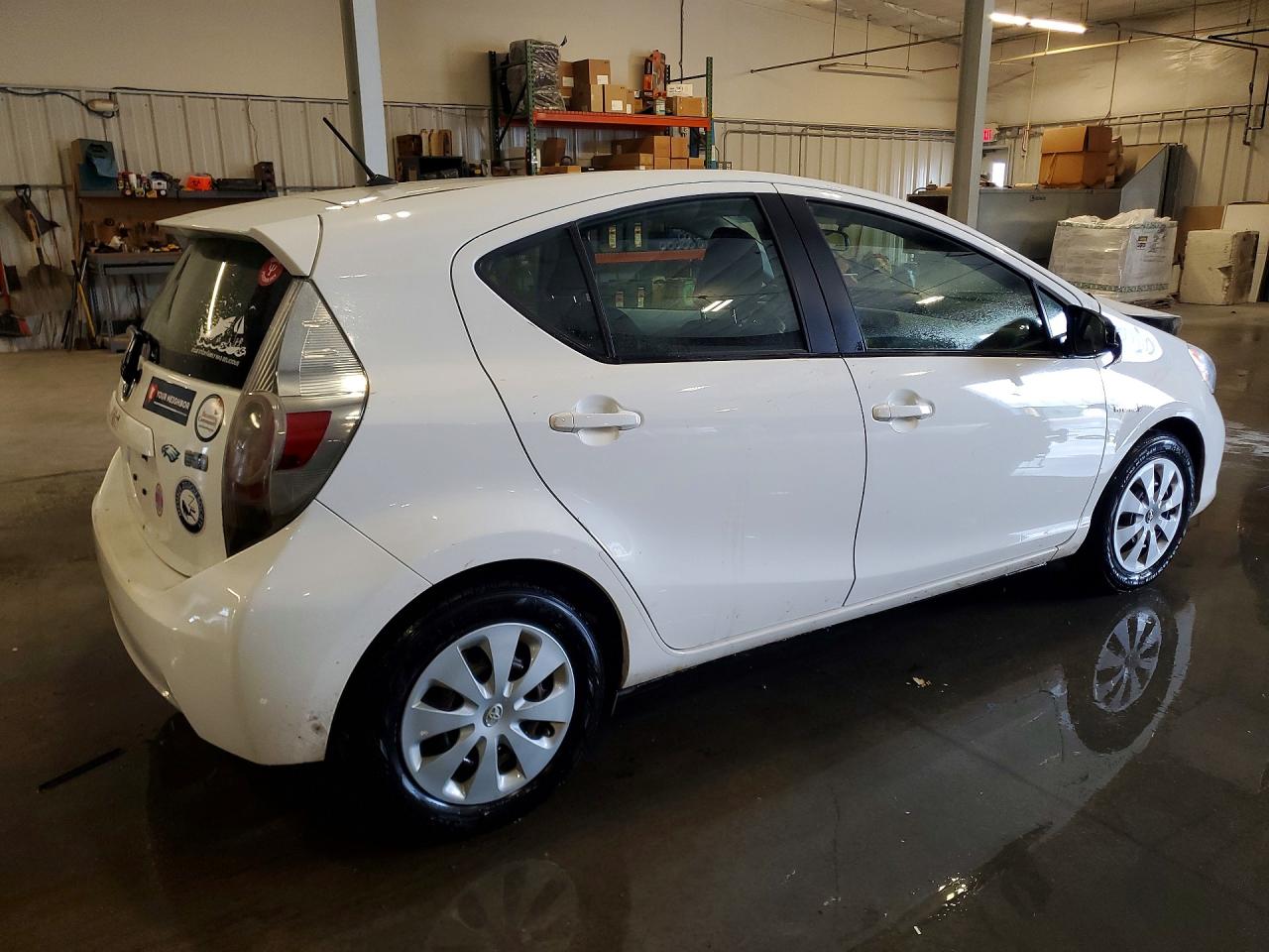 2012 Toyota Prius C Two White vin: JTDKDTB34C1017694