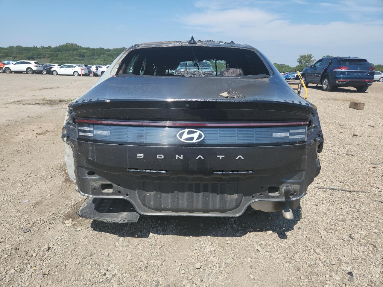 2025 Hyundai Sonata Sel Gray vin: KMHL64JA6SA449010 Damage: Deck Lid, Severe Damage, Replacement Required